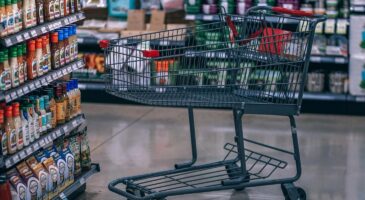 Coronavirus : Les jeunes Français ont-ils changé leur façon de faire les courses ?