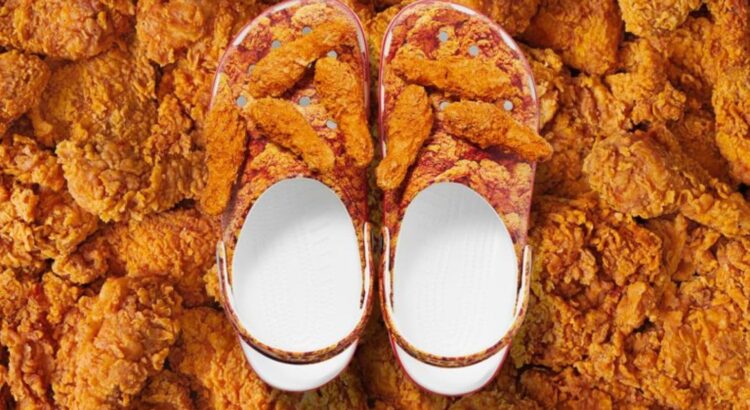 KFC et Crocs créent une sandale inédite en mode poulet frit…et en rupture de stock