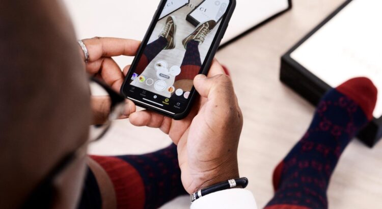 Snapchat et Gucci lancent la première campagne de chaussures en réalité augmentée