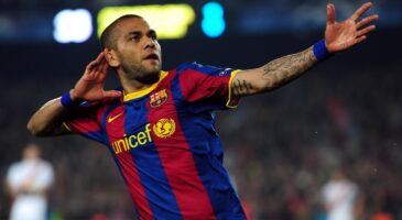 FC Barcelone : Le manger de banane de Daniel Alves, une agence de publicité derrière le buzz internet !