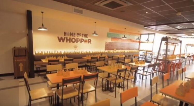 Burger King remet le Harlem Shake à la mode en mode confinement et dévoile une affiche que personne ne devrait voir