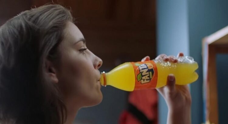 Fanta parodie les campagnes inspirantes de Nike pour amuser la jeune génération