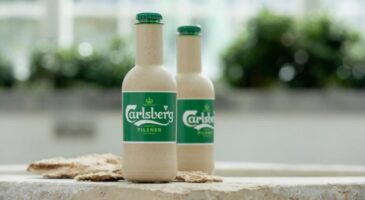 Carlsberg dévoile une bouteille de bière en papier, révolution en vue