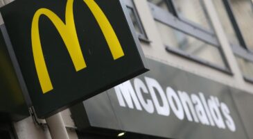 Mc Donalds fait chanter tout le monde pour mettre en lumière ses différents services