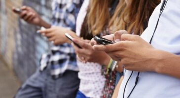 Près de 6 Millennials sur 10 ont lu sur leur mobile au cours de lannée écoulée