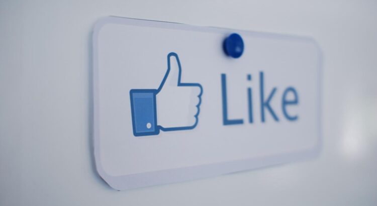 Facebook : Bientôt la disparition des likes sur le réseau social ?
