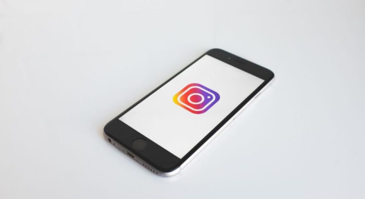 Instagram lance un nouvel outil pour lutter contre les fake news