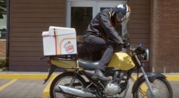 Burger King livre ses burgers dans les embouteillages, campagne ultra pertinente