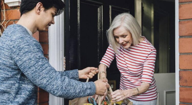 Mobile : Apporto, l'appli qui mise sur le lien social et l'entraide pour faire ses courses