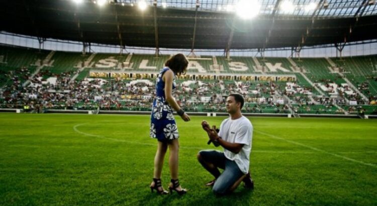 Saint-Valentin VS Football, qu'est-ce qui a surtout fait parler les influenceurs le 14 février ?