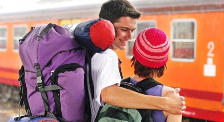 Le "Travel Bragging", le phénomène qui caractérise les jeunes globe-trotters