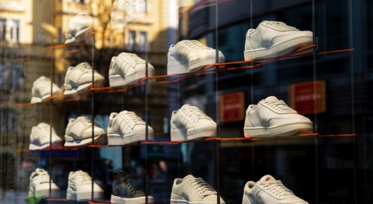 Les 18-35 ans, accros aux sneakers ?