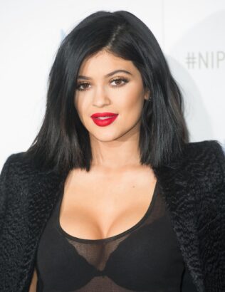 Kylie Jenner représente bien la tendance !