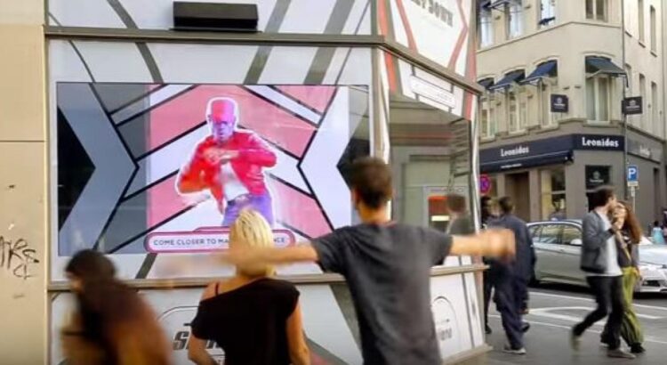 Netflix fait danser les gens dans la rue pour promouvoir sa série "The Get Down"