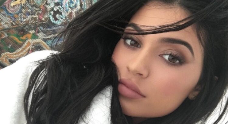 Les sœurs Kardashian sèment le trouble sur Instagram…et sur le marché de la publicité.
