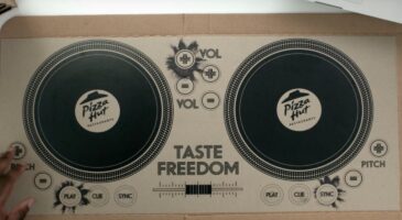 Pizza Hut transforme ses boîtes à pizza en platine connectée pour bluffer les Millennials