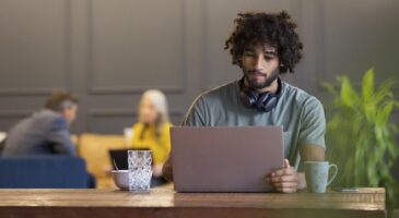 31% des 18-34 ans prêts à télétravailler dans les lieux de loisirs ?