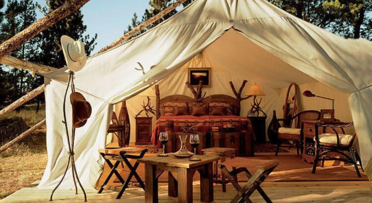 Le Glamping, la tendance vacances qui va séduire les jeunes cet été ?