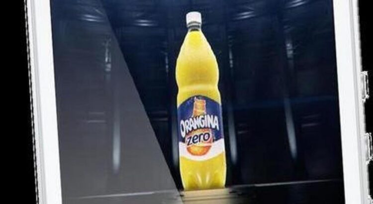Facebook crée le Canvas le plus long de l'univers (et au-delà) pour Orangina
