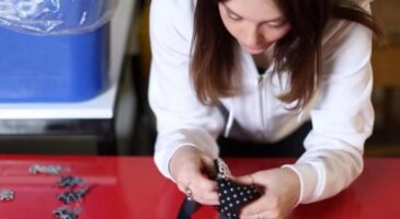 American Apparel mise sur la co-création et l'inventivité des jeunes pour relancer sa marque