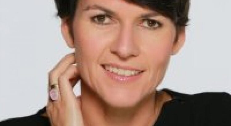 Karine Martin-Laprade promue directrice des relations publiques du Groupe TF1