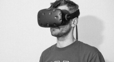 Mobile : HTC Vive, lappli qui reconnecte réalité virtuelles et communications réelles