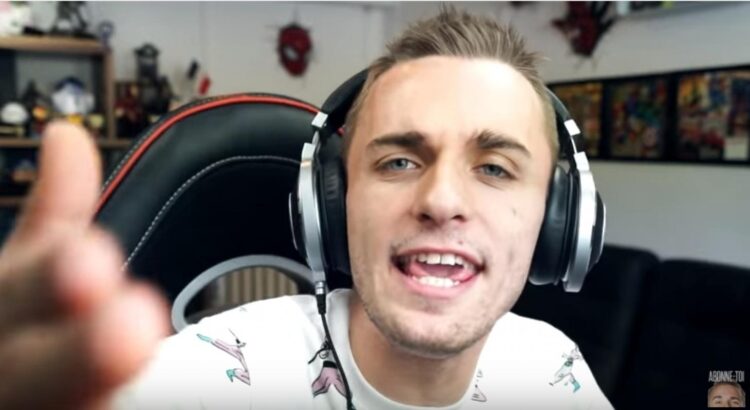 Squeezie met sa communauté au défi !