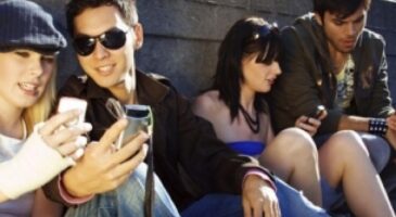 Mobile, Internet : Les technologies plus importantes que les relations humaines chez les jeunes ?