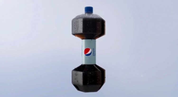 Pepsi lance une bouteille (très) spéciale pour séduire les jeunes sportifs