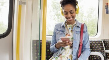 Mobile : Voxlov, l'appli dating qui fait matcher grâce à la voix