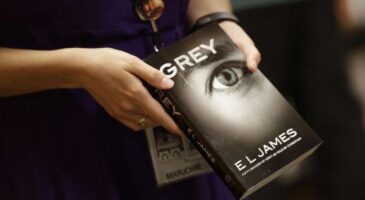 50 Shades of Grey : Grey, carton pour le quatrième tome de la série auprès des jeunes