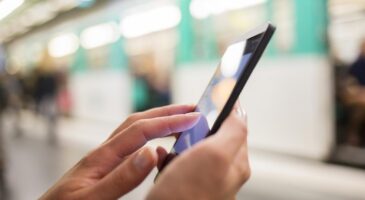 Mobile : YouPush, "La jeune génération a une utilisation très 'zapette' des smartphones" (EXCLU)