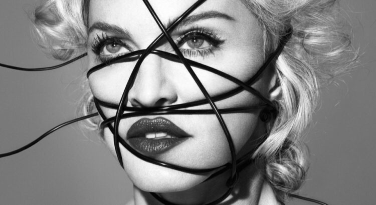 Madonna sait comment rester jeune...et auprès des jeunes !