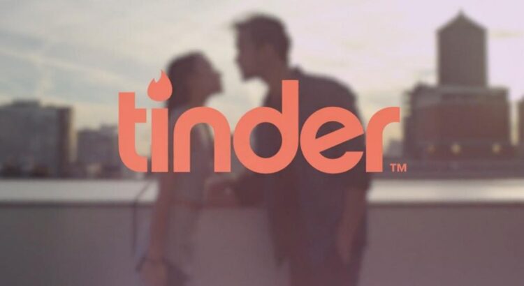 Tinder, l’application qui devrait faire parler en 2015 !