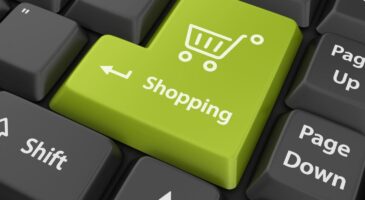 E-commerce : Un tiers des jeunes ayant un produit spécifique en tête finissent par l’acheter sur le net !