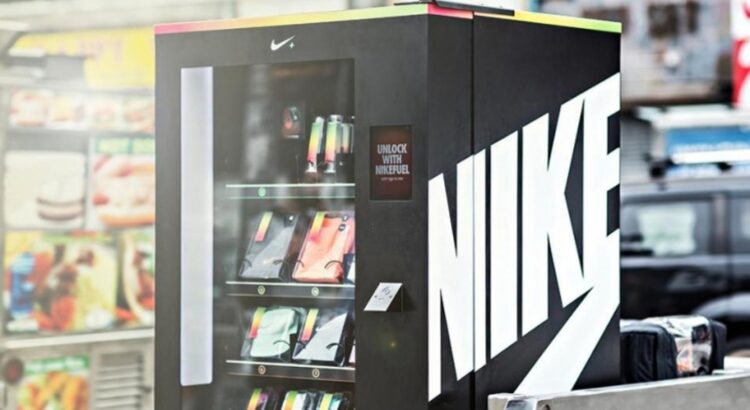 Nike fait la promotion de ses appareils de sport connecté.