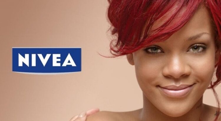 Rihanna, artiste du label Universal, attire les marques.