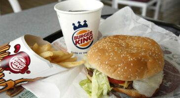 Burger King : Whooper Fanatic, le fast-food confronte les fans du Mondial 2014 à un dilemme, communication originale !