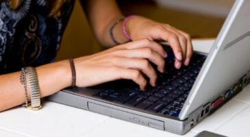 Réseaux sociaux : Les jeunes y sont connectés 17,5 heures par jour, terrain de jeu inévitable pour les marques !
