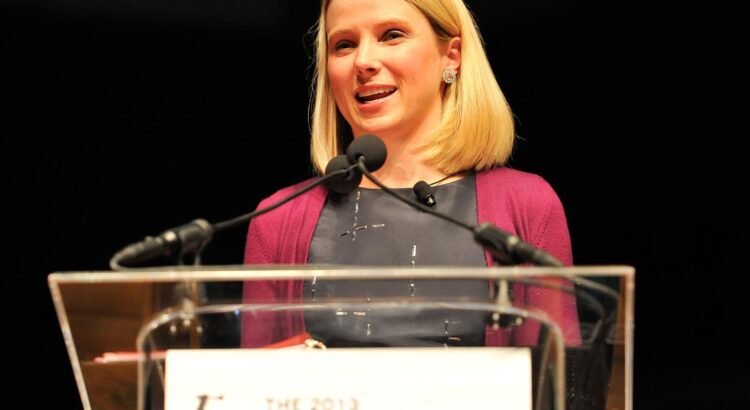La PDG de Yahoo a de l'ambition et des idées pour attirer les jeunes.