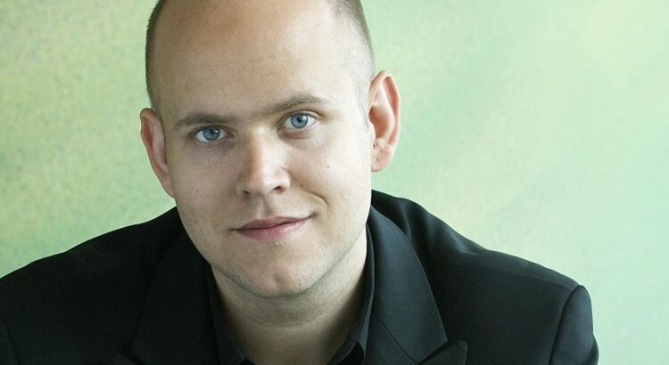 Daniel Ek s’attaque directement à la concurrence et investit dans un outil capital !