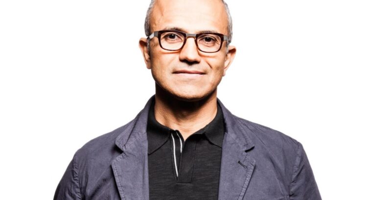 Satya Nadella opère les premiers changements.