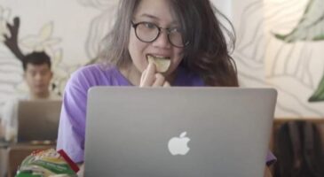 Lay's invente les sous-titres qui se déclenchent lorsque vous mangez des chips